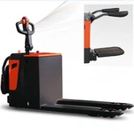 3-tonnine elektriline kaubaaluste kahveltõstuk